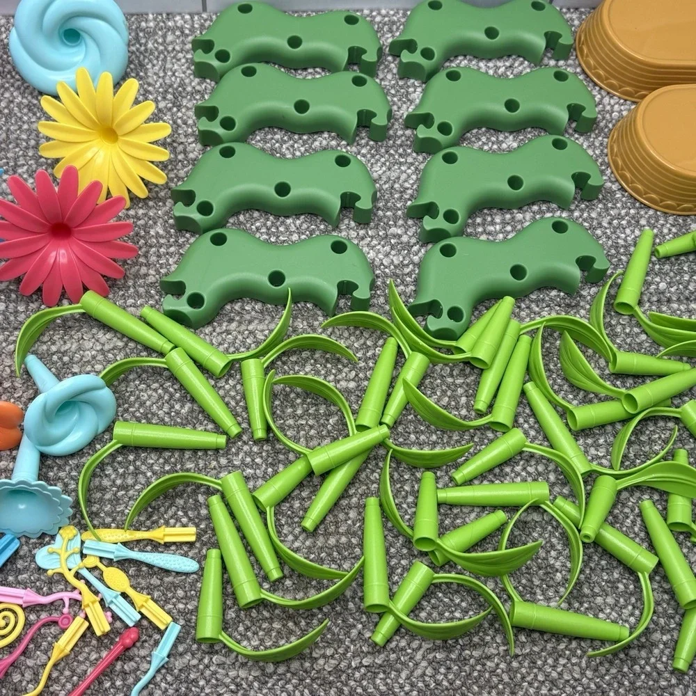 Cenove Classroom Homeschool Flower Building Supplies Pretend Play STEM 130+